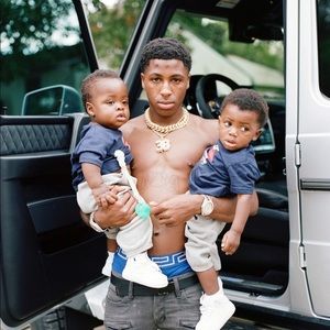 Meet your Posher, Adrian